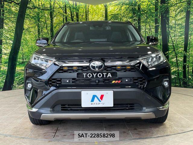 Toyota RAV4 2022-09 7272804-13