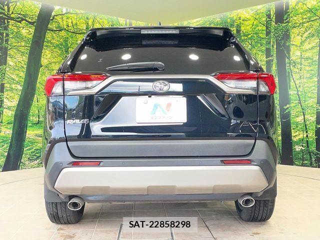 Toyota RAV4 2022-09 7272804-14