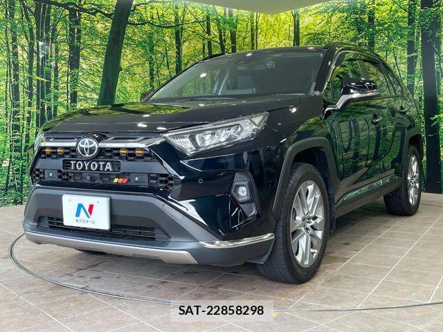Toyota RAV4 2022-09 7272804-15