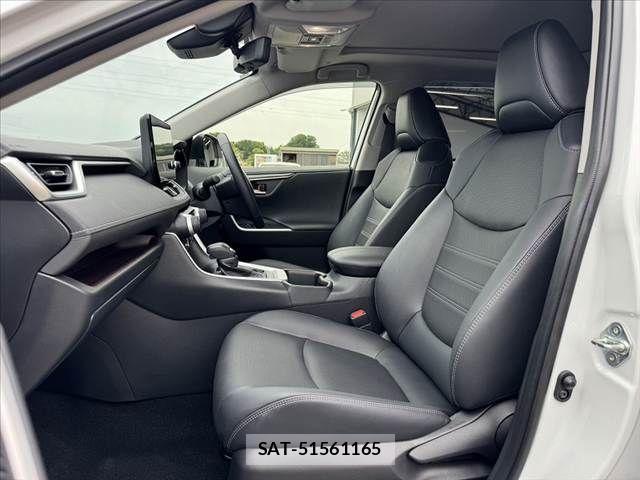 Toyota RAV4 2025-03 7329654-16
