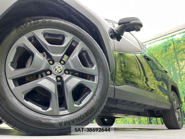 Toyota RAV4 2023-02 7329657-12