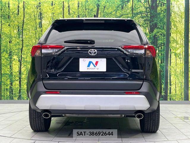 Toyota RAV4 2023-02 7329657-14