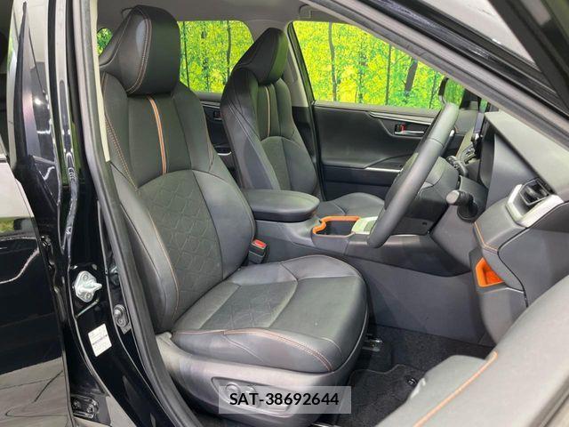 Toyota RAV4 2023-02 7329657-7