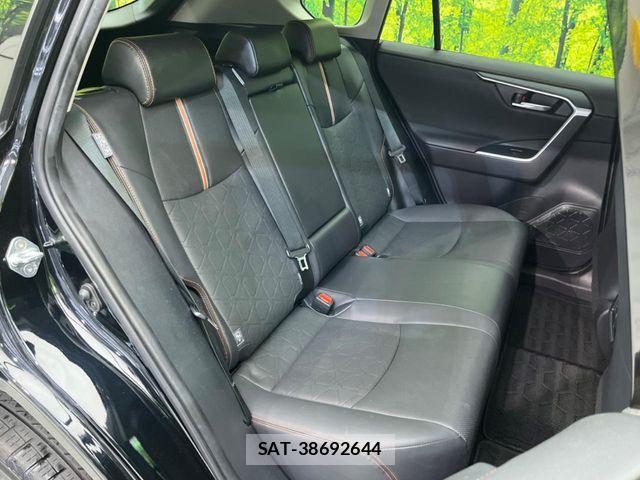 Toyota RAV4 2023-02 7329657-8