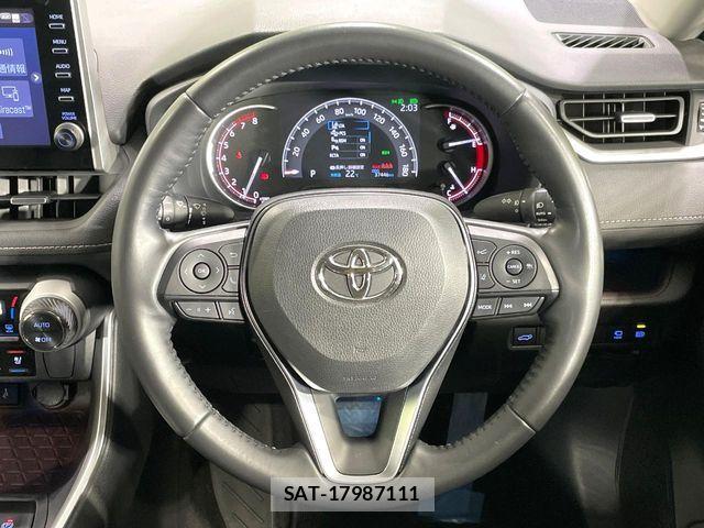 Toyota RAV4 2022-09 7329665-10