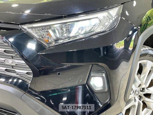Toyota RAV4 2022-09 7329665-11