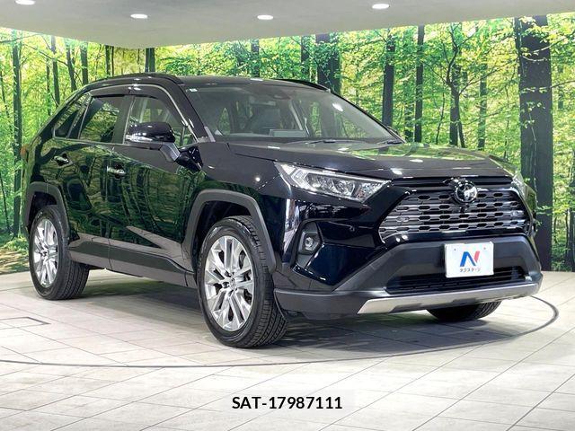 Toyota RAV4 2022-09 7329665-15