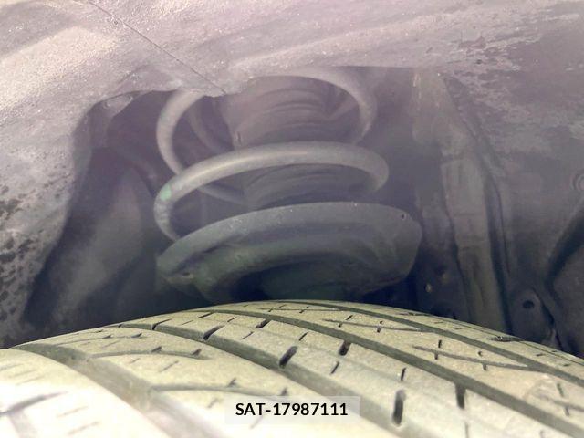 Toyota RAV4 2022-09 7329665-19