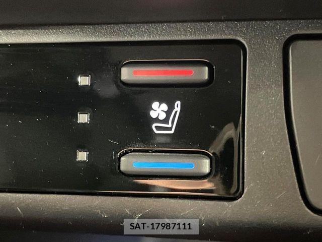 Toyota RAV4 2022-09 7329665-5