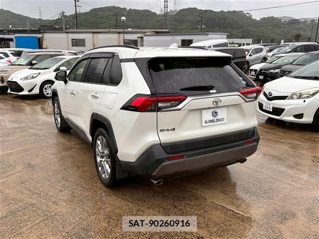 Toyota RAV4 2021-02 7329676-12