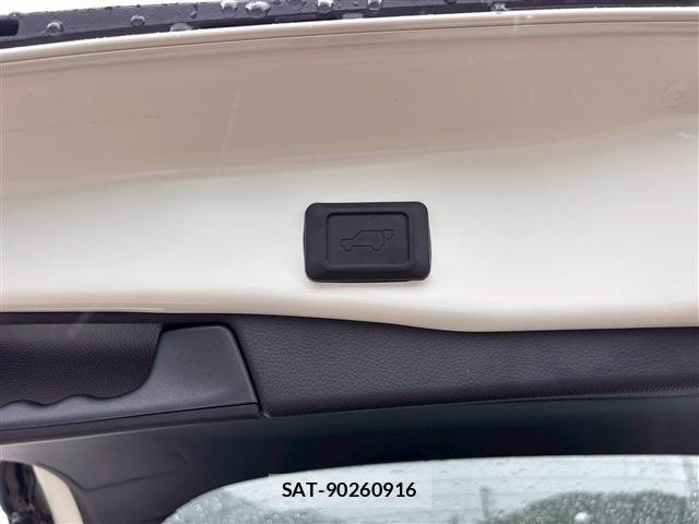 Toyota RAV4 2021-02 7329676-17