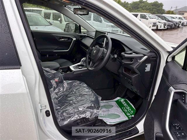 Toyota RAV4 2021-02 7329676-18