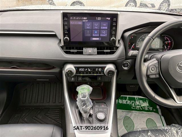 Toyota RAV4 2021-02 7329676-25