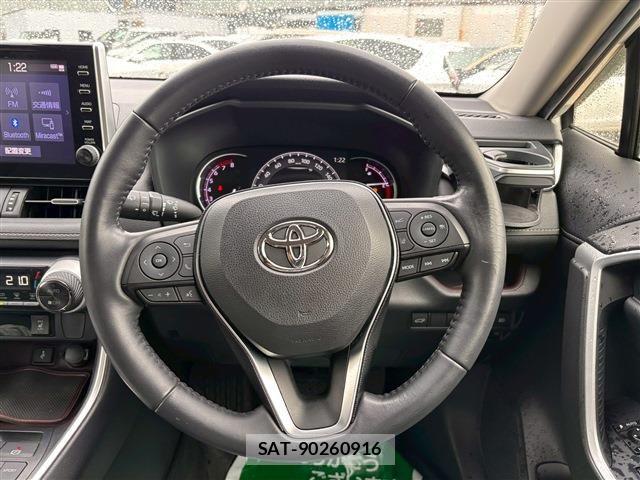 Toyota RAV4 2021-02 7329676-28