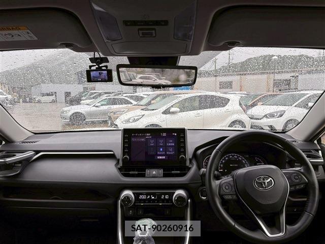 Toyota RAV4 2021-02 7329676-2
