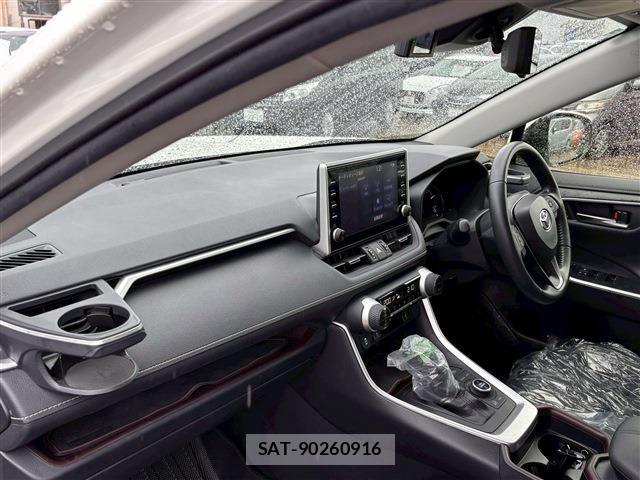 Toyota RAV4 2021-02 7329676-3