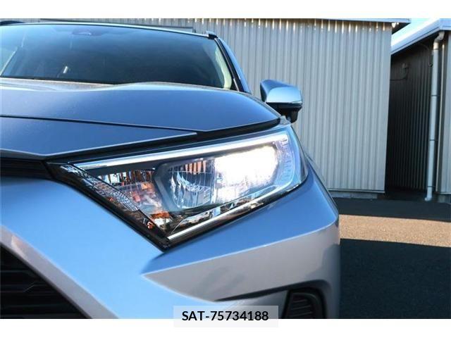Toyota RAV4 2022-02 7329671-11