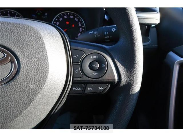 Toyota RAV4 2022-02 7329671-4