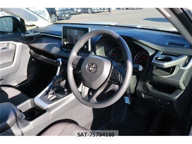 Toyota RAV4 2022-02 7329671-7