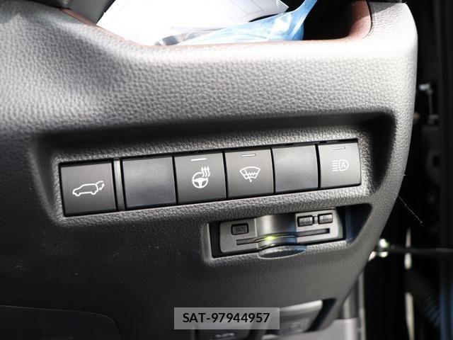 Toyota RAV4 2021-06 7329681-9