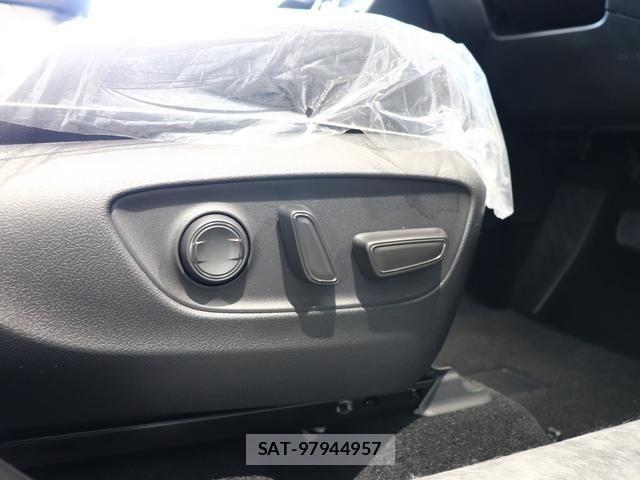 Toyota RAV4 2021-06 7329681-11