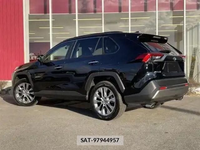 Toyota RAV4 2021-06 7329681-4