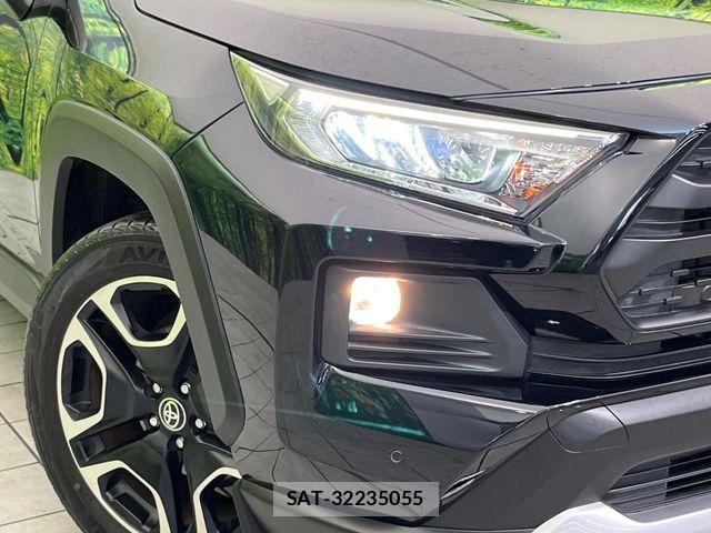 Toyota RAV4 2021-08 7329664-11
