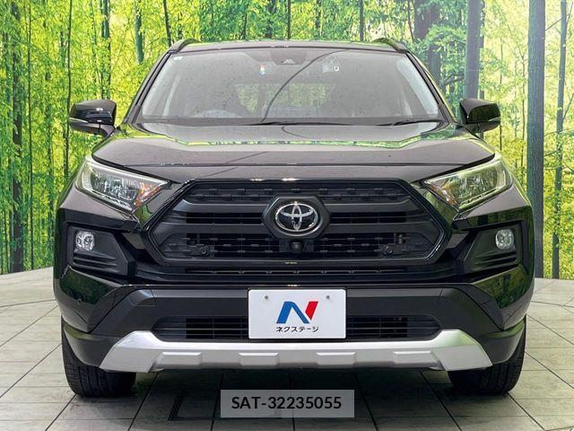 Toyota RAV4 2021-08 7329664-13