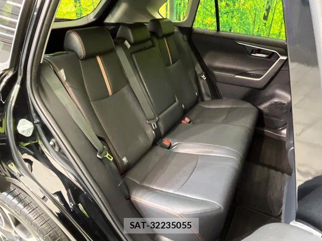 Toyota RAV4 2021-08 7329664-8
