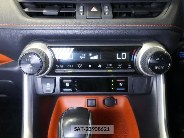 Toyota RAV4 2020-03 7329680-17
