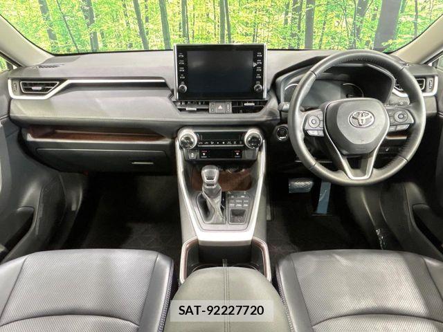 Toyota RAV4 2022-05 7329666-1