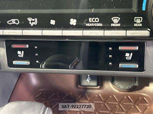 Toyota RAV4 2022-05 7329666-6