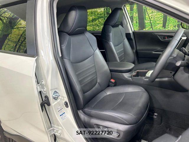 Toyota RAV4 2022-05 7329666-7