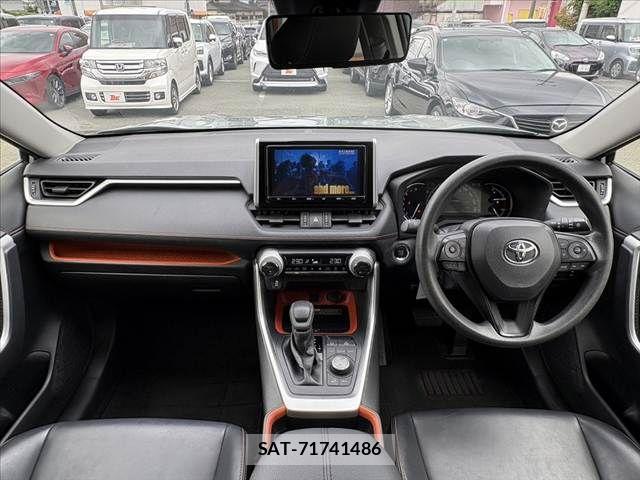 Toyota RAV4 2019-07 7329683-1