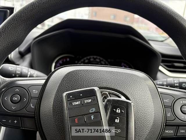 Toyota RAV4 2019-07 7329683-22