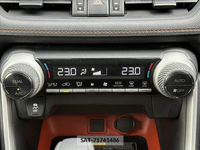 Toyota RAV4 2019-07 7329683-23