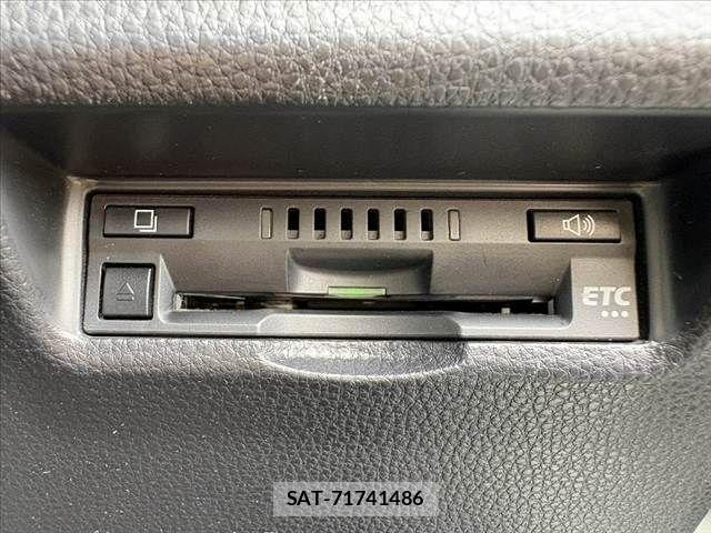 Toyota RAV4 2019-07 7329683-6