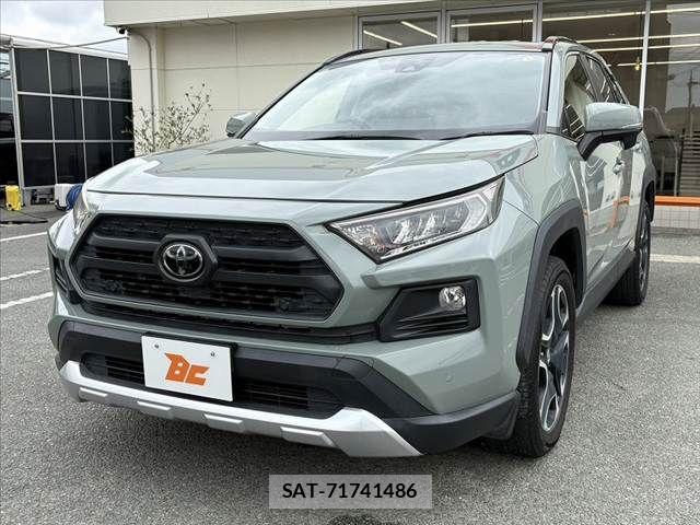Toyota RAV4 2019-07 7329683-7