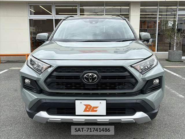 Toyota RAV4 2019-07 7329683-8