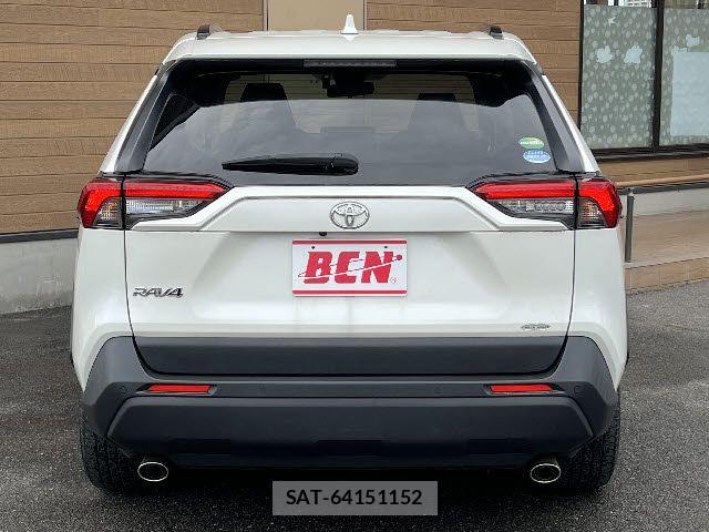 Toyota RAV4 2019-08 7329675-25