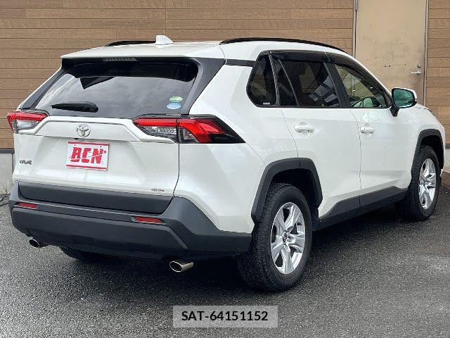 Toyota RAV4 2019-08 7329675-2