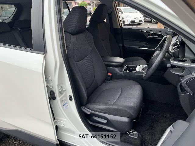 Toyota RAV4 2019-08 7329675-3