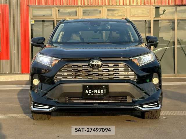 Toyota RAV4 2020-12 7329658-16
