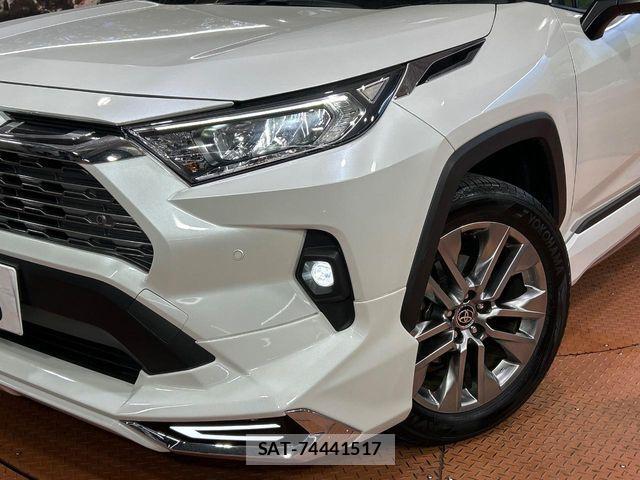 Toyota RAV4 2024-09 7329649-11