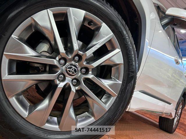 Toyota RAV4 2024-09 7329649-12