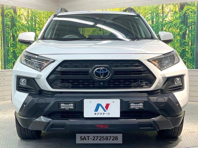 Toyota RAV4 2021-08 7329656-13