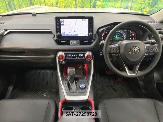 Toyota RAV4 2021-08 7329656-1