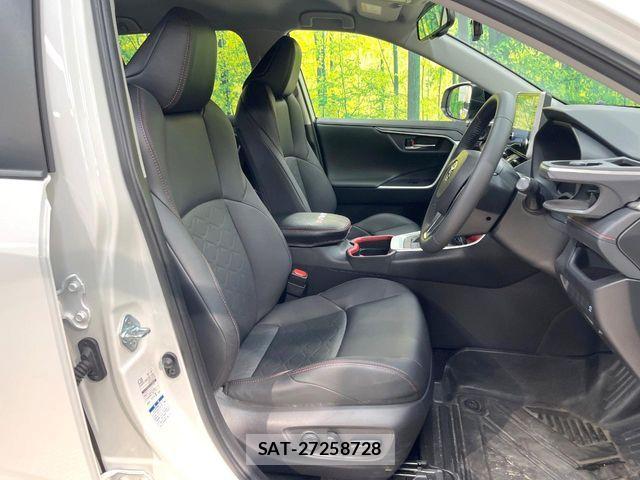 Toyota RAV4 2021-08 7329656-7