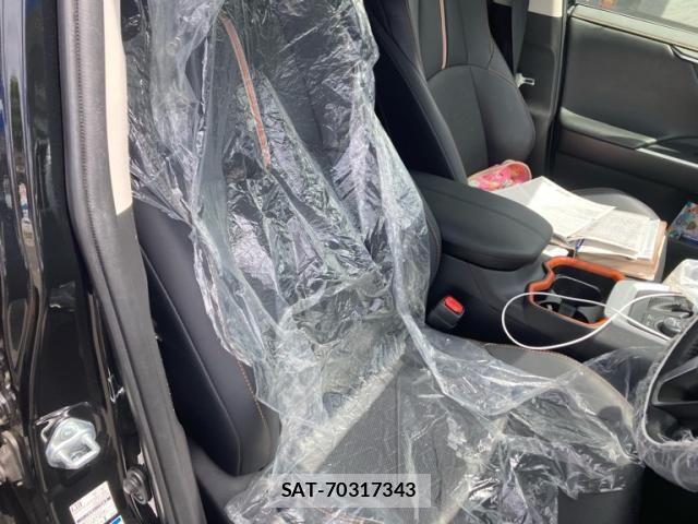 Toyota RAV4 2021-06 7329670-11