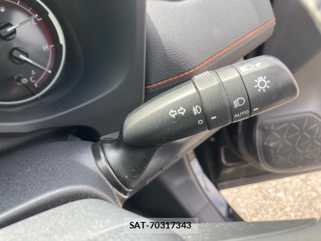 Toyota RAV4 2021-06 7329670-17